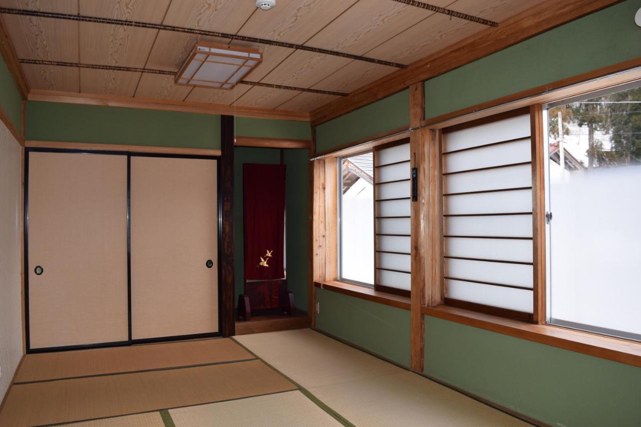 Hotel Gokayama Base Nanto Exteriér fotografie